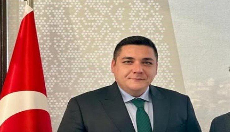 Çeşme Belediye Başkan Yardımcısı Durmaz: Temiz Çeşme Temiz Deniz Gala Gecesi’nde konuştu