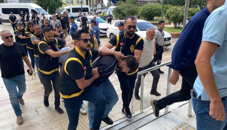 Aydın'da üniversiteli genç kızın ölümüyle ilgili 5 kişi adliyeye sevk edildi