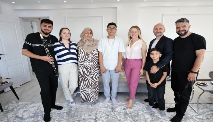 Genç yetenek Burak, hayaline Konak’ın kursuyla kavuştu