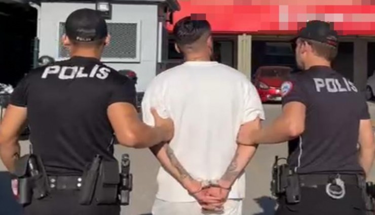 İzmir Emniyet aranan suçluları yakalamaya devam ediyor: Firari cinayet zanlısı yakalandı