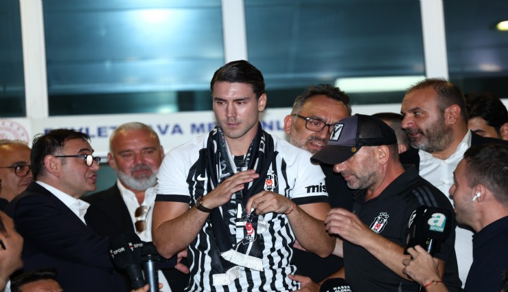 Dusan Vlahovic, Beşiktaş için İstanbul'a geldi