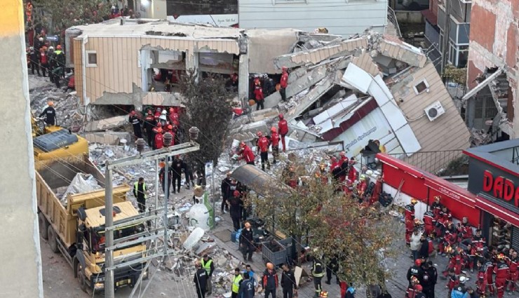 4 kişinin can verdiği enkazdan kahreden kare! 