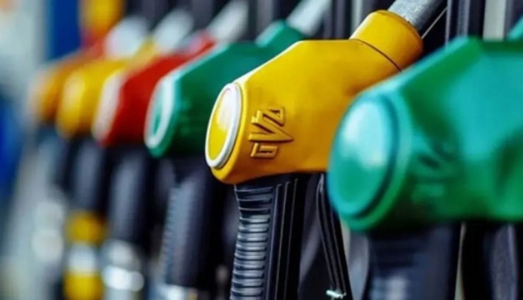 Akaryakıt tabelaları yarın değişecek: Benzine indirim geliyor