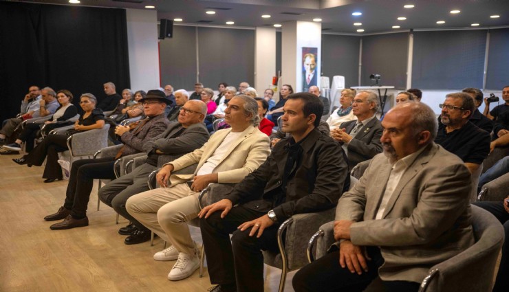 Cumhuriyet ve Atatürk Bornova Kent Söyleşileri'nde anıldı