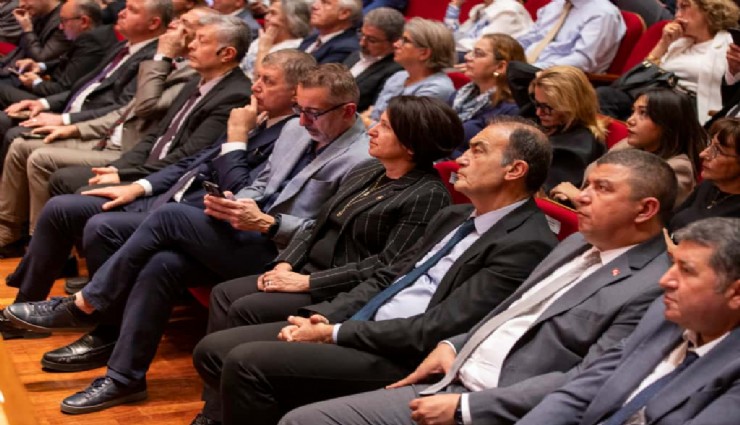 İzmir’in 2074’e uzanan yolculuğu başladı