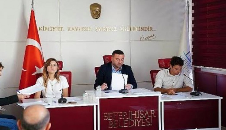 Karakayalar Mahallestatüsüne kavuştu, adı Necat Hepkon oldu