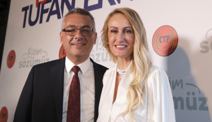 KKTC'nin yeni Cumhurbaşkanı Erhürman'dan zafer mitingi