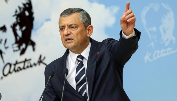 Özgür Özel'den AK Parti'li Kaya'ya sert çıkış: Yere düşene tekme atanlara haddini bildireceğiz