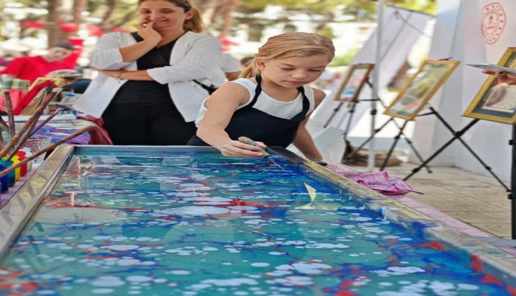 Rüya'nın hayal dünyası İzmir'de sanatseverlerle buluşuyor