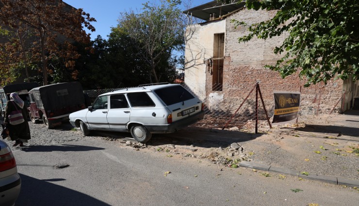 Aydın'ın Veysipaşa Mahallesi'nde 'kilise' tedirginliği