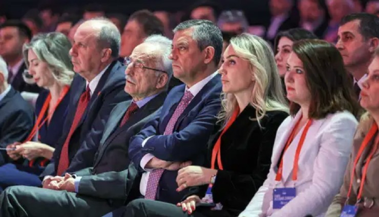 CHP'nin parti programı 17 yıl sonra yenilendi; 15 maddelik parti tüzüğü değişikliği kabul edildi