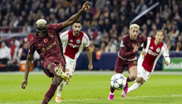 Galatasaray’da Osimhen antrenmanda yer aldı