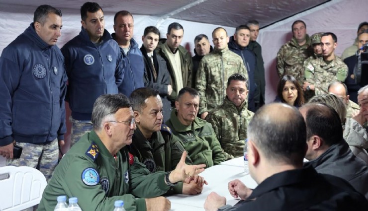 MSB: 'Kaza kırım ve arama kurtarma ekibi, olay yerinde çalışmalarına devam ediyor'