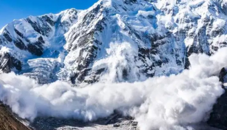 Artvin'de çığ düştü