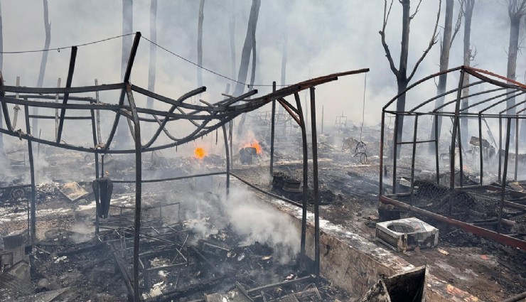 Fethiye’de onlarca karavan ve bungalov küle döndü