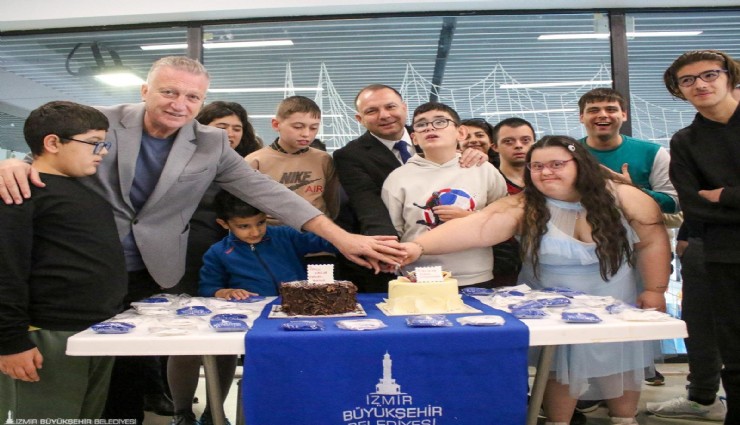 Havuz İzmir’de Sevgi Varsa Engel Yoktur etkinliği