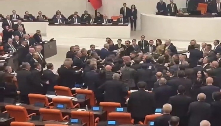 TBMM'de gergin anlar: Bütçe komisyonu toplantısında kavga çıktı