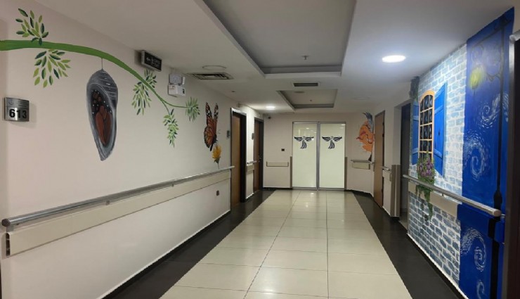 Türkiye'de bir ilk: Palyatif bakım koridorları sanatla iyileştiriyor