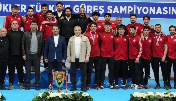 Türkiye Güreş Şampiyonası’nda İzmir damgası