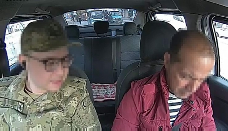 Askeri üniformalı sahte komutana dolandırıcılıktan hapis cezası