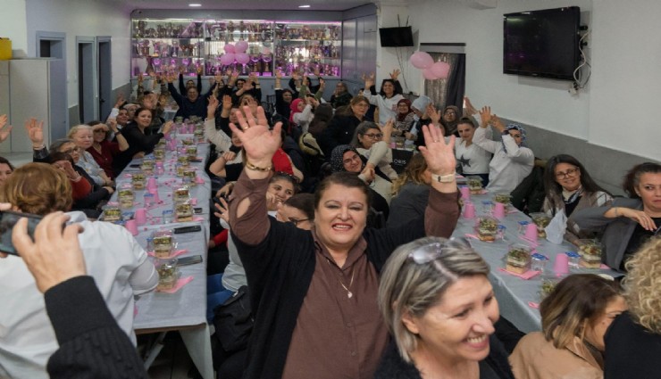 İzmir'de anlamlı buluşma: İşitme engelli kadınlar bir araya geldi