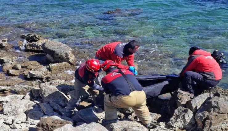 İzmir’de feci olay: Otomobiliyle denize düşen kişi hayatını kaybetti
