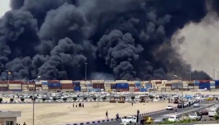 İran’da limanda şiddetli patlama: Çok sayıda yaralı var