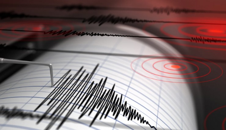 İstanbul'da 4.9 büyüklüğünde deprem