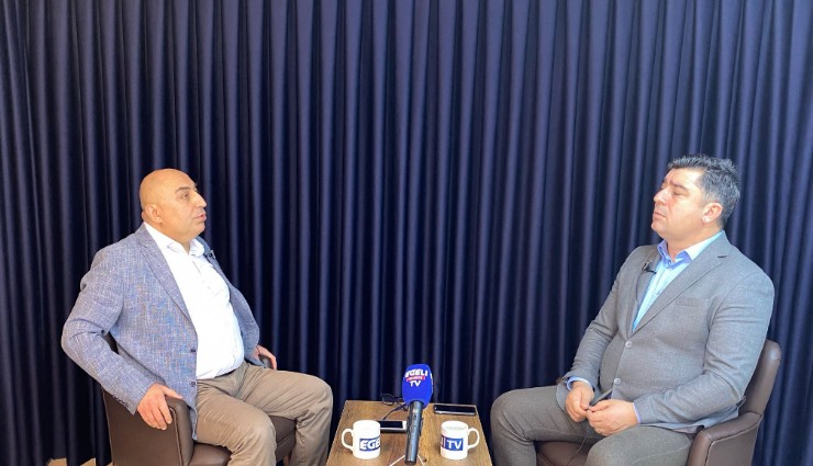 İzmirli gazeteciler Egeli TV’de gündemi değerlendirdi: İzmir kendi kokusunda boğulsun isteniyor