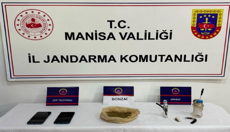 Manisa'da uyuşturucu operasyonu: 3 kişi tutuklandı