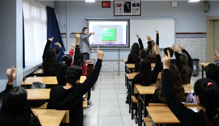 MEB'den açıklama: 15 bin sözleşmeli öğretmen alım başvurusu 21 Nisan'da başlıyor