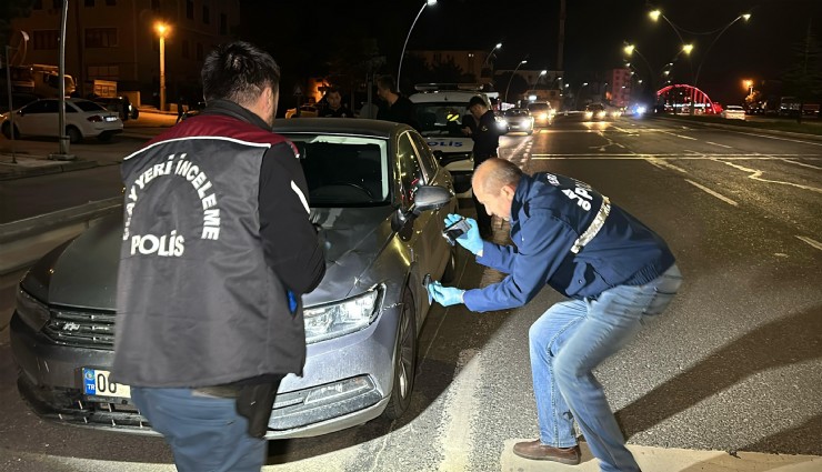 Uşak'ta otomobilin çarptığı kadın hayatını kaybetti