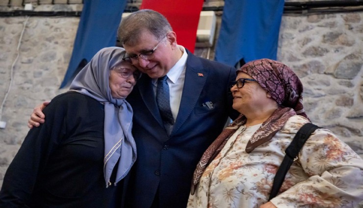 Başkan Tugay şehit anneleri ile bir araya geldi: Her biriniz benim annemsiniz