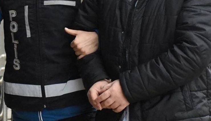 CHP Sesli yayın aracının önünde havaya ateş eden şahıslar gözaltına alındı