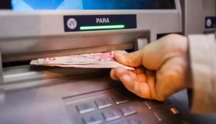 Emeklilerin hesaplarına bugün 4 bin lira yatırılacak