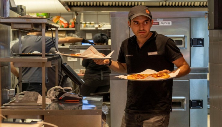 Engel tanımadı girdiği işte ayın elemanı seçildi