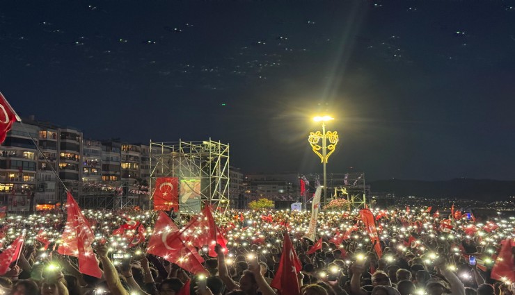 Gündoğdu Meydanı'nda tarihi görüntüler