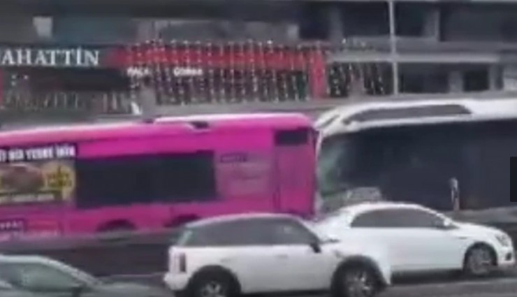İstanbul'da iki metrobüs çarpıştı: Yaralılar var