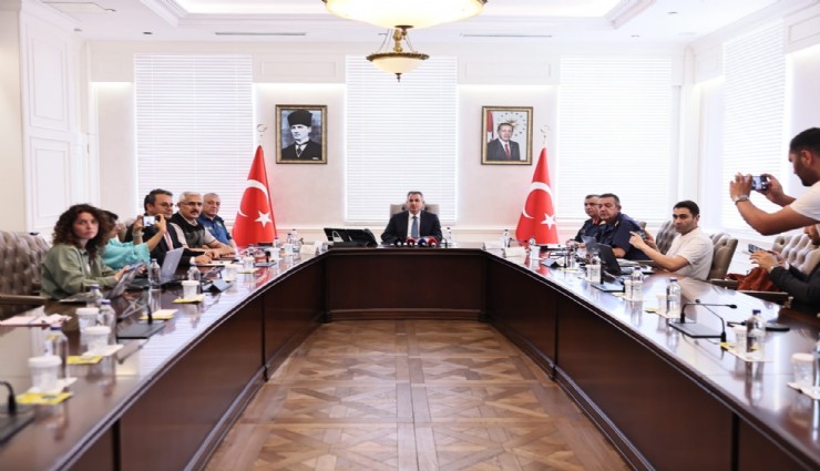 İzmir’de ormanlara giriş yasaklandı: Vali Elban önlemleri açıkladı