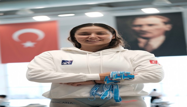 İzmirli sporcu Bengisu Avcı, altın avlıyor
