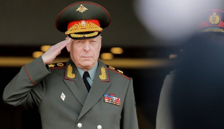 Putin, Kara Kuvvetleri Komutanı Salyukov'u görevden aldı