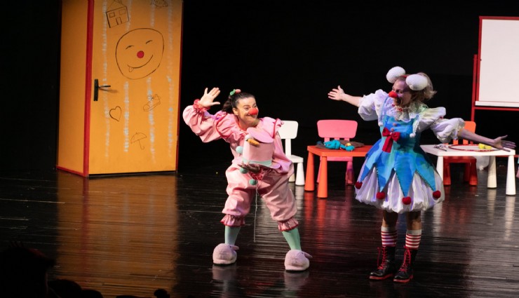 Soytarılar Okulu minikler için sahnelendi