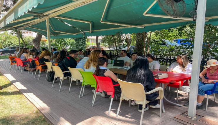 Üniversite öğrencilerinden Down Kafe’ye sıcacık bir ziyaret