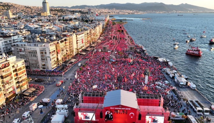 Yapay zeka hesapladı: Gündoğdu Meydanı'ndaki mitinge en az 1 milyon 800 bin kişi geldi