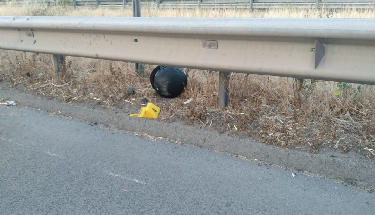 Bariyerlere çarptı, metrelerce sürüklendi: Genç kurye can verdi