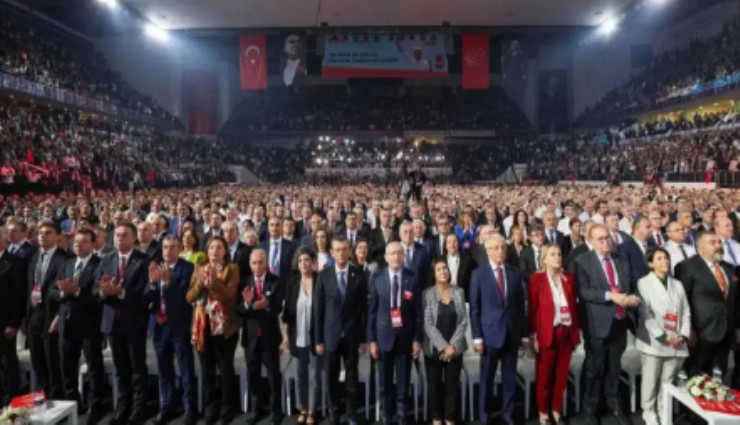 CHP'nin Kurultay davasında erteleme kararı