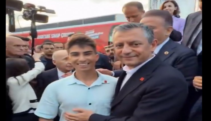 Dünya gündemine oturmuştu: Pikachu CHP'ye katıldı