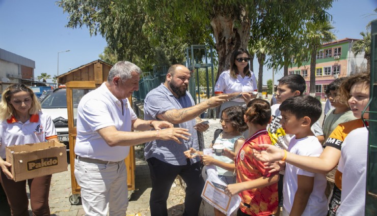 Güzelbahçe Belediyesi’nin dondurma dağıtımına Milli Eğitim engeli