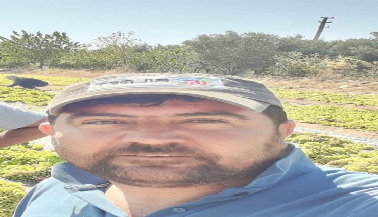 Manisa'da devrilen traktörünün altında hayatını kaybetti