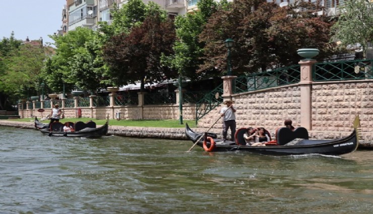 Türkiye’nin Venedik’ini, Venedik nüfusundan daha fazla kişi gezdi